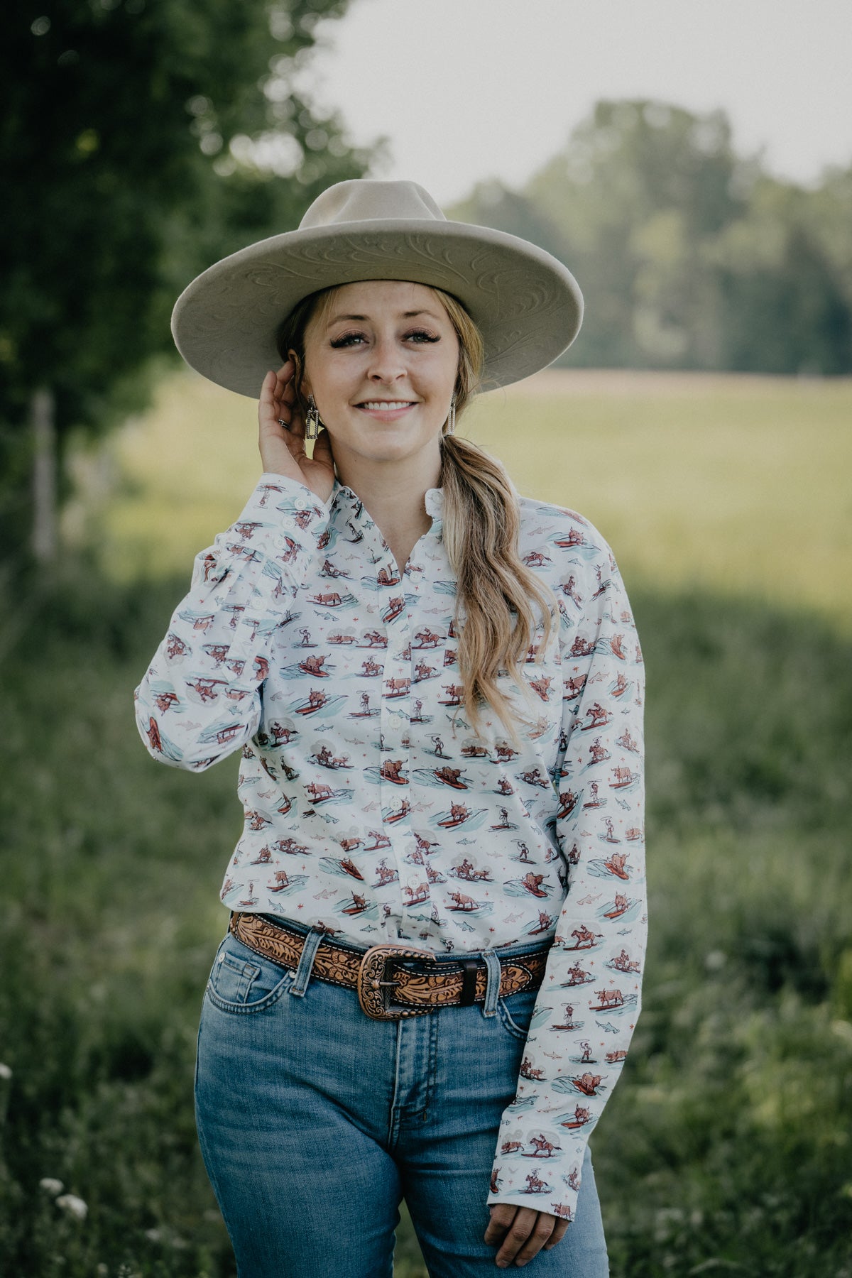 'Surfing Longhorn' Women's Ariat X Aloha Printed Kirby Shirt (XS - XXL)