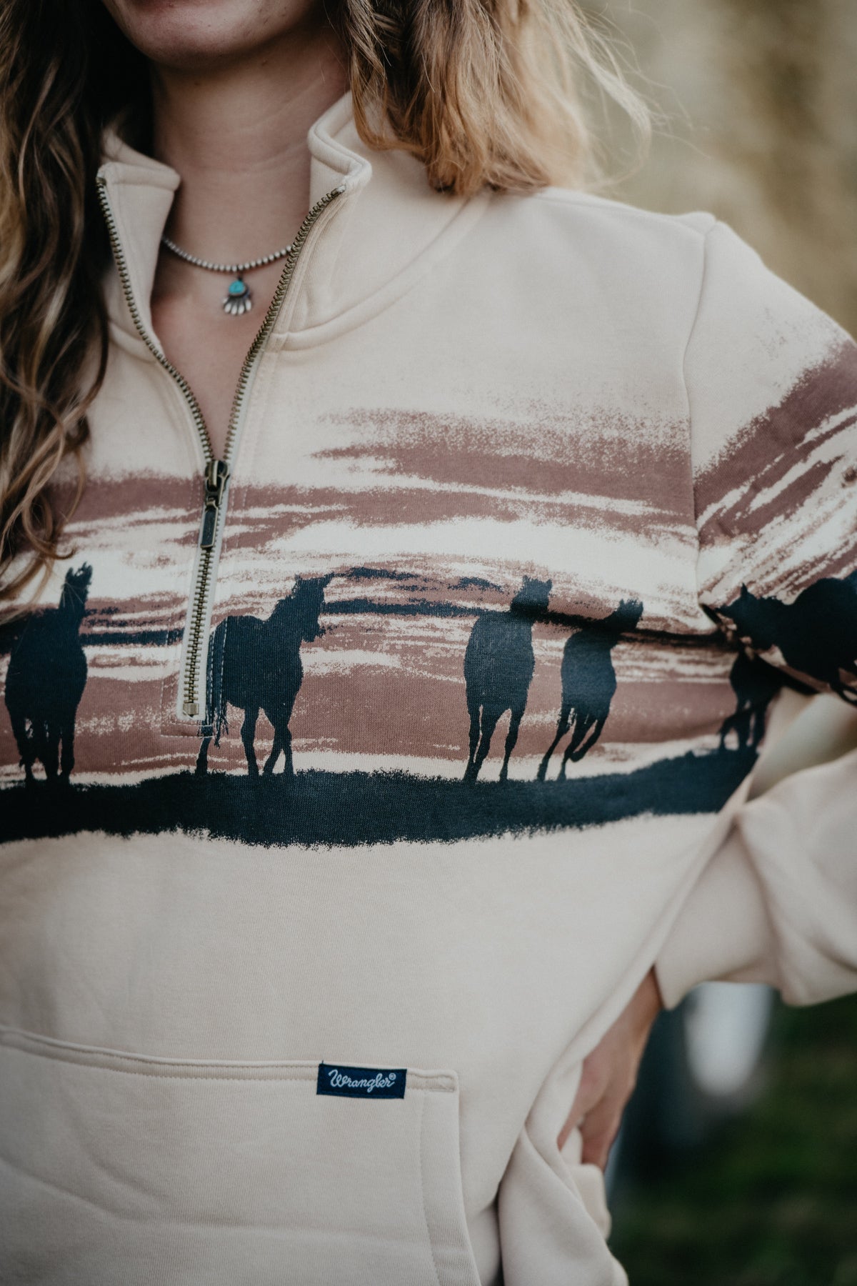 'Mellie' Women's Wrangler Scenic Pullover (XL ONLY)