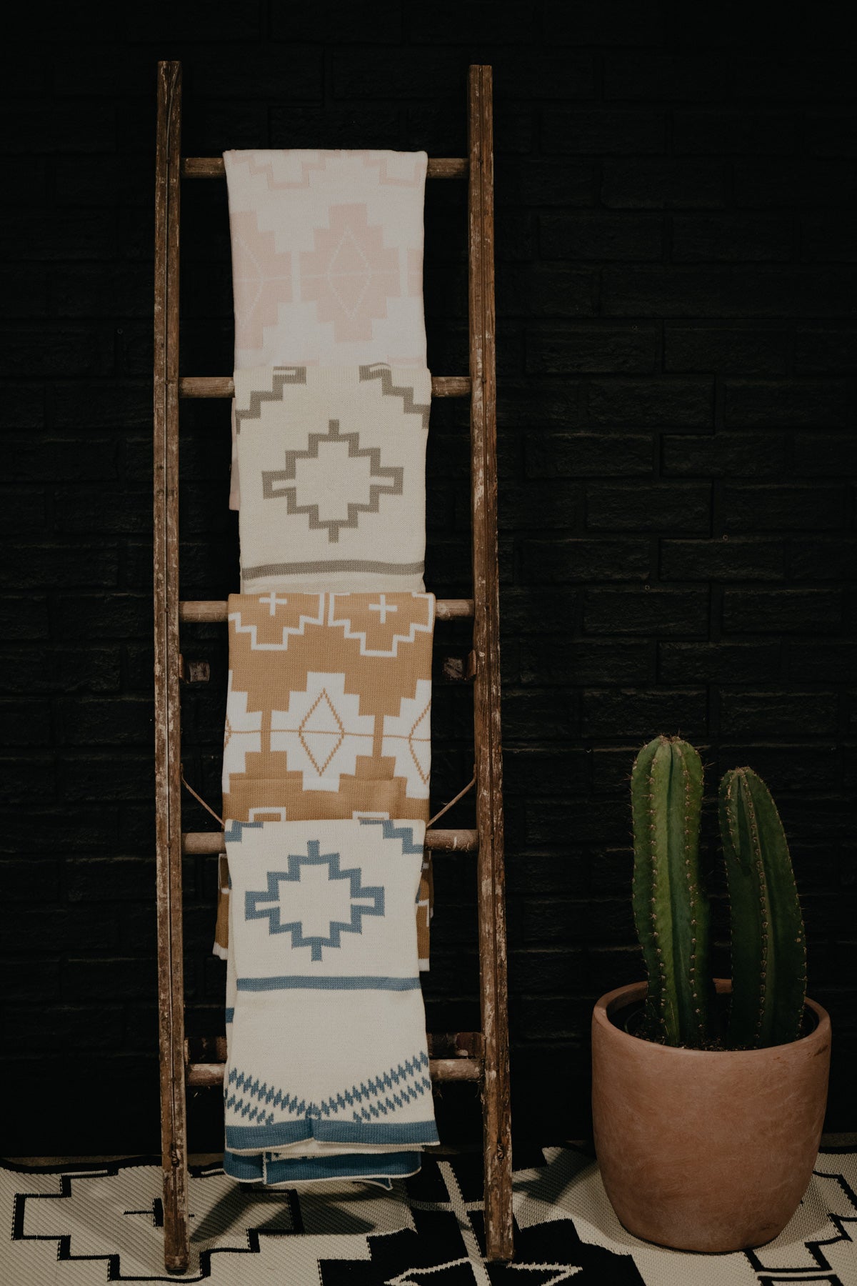 Southwestern Knit Baby Blanket (4 Colours)