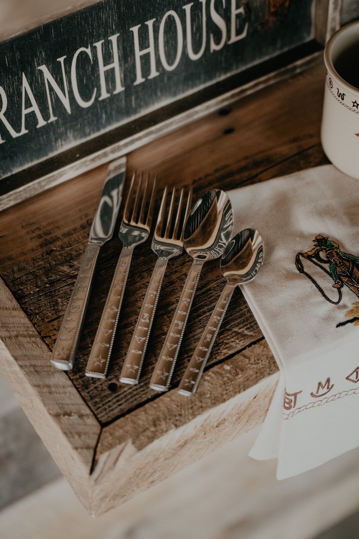 Western Flatware Set (20 Pc)