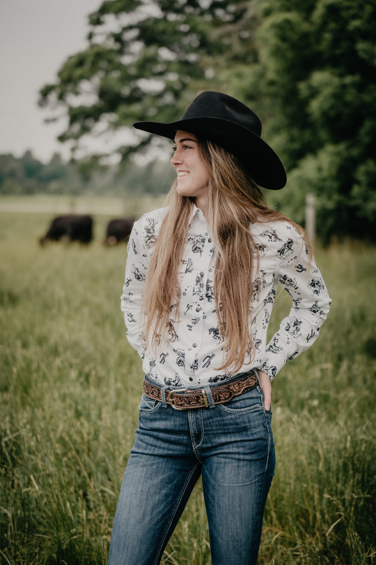 'Lenora' Women's Cactus and Cowgirl Retro Print Pearl Snap by Wrangler (S - XXL)