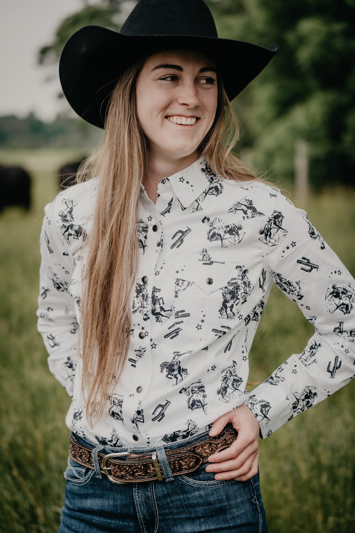 'Lenora' Women's Cactus and Cowgirl Retro Print Pearl Snap by Wrangler (S - XXL)