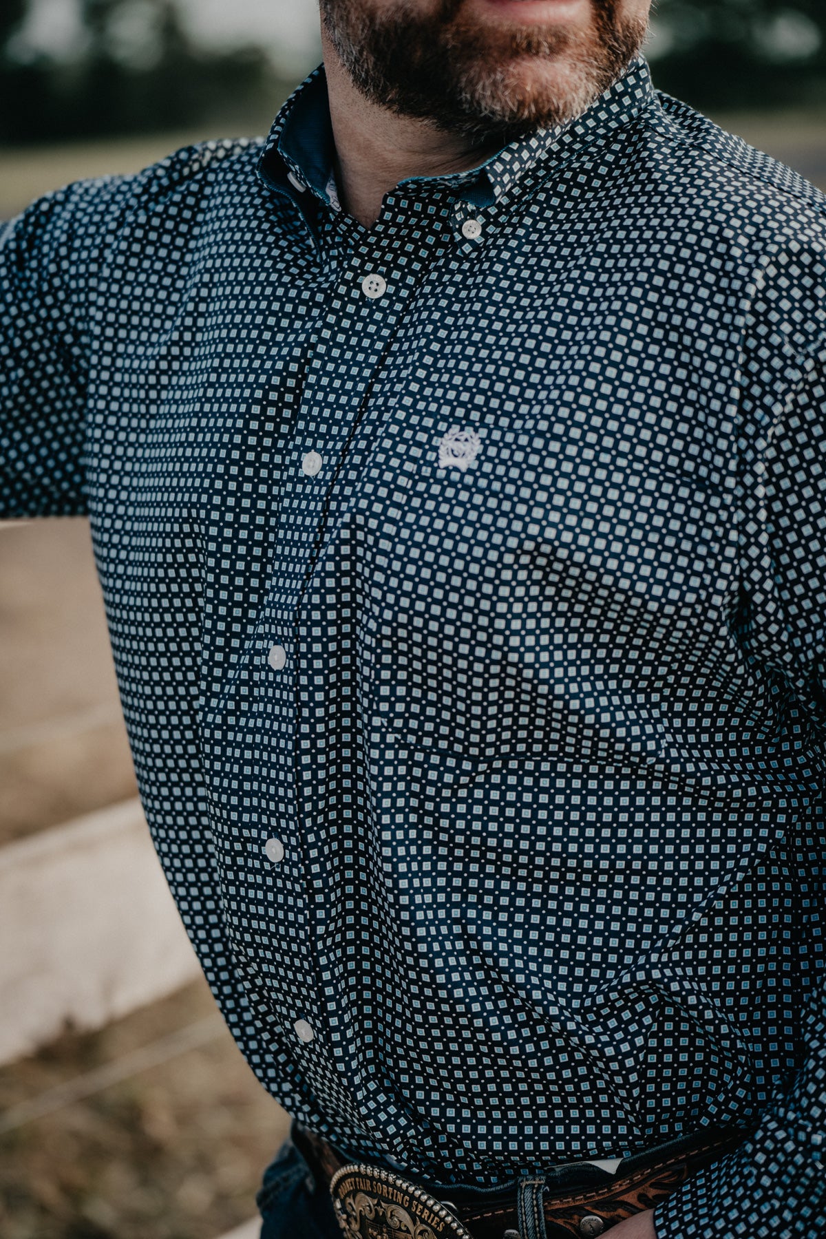 CINCH Men's Navy Geometric Print Classic Fit Button Up