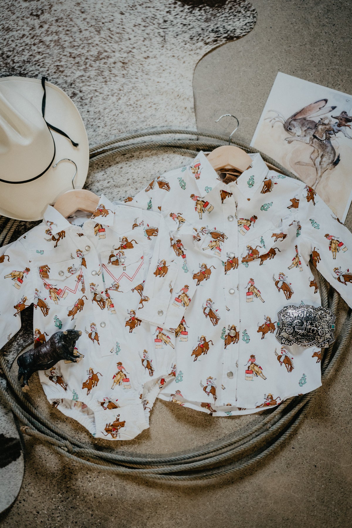 Girls Wrangler Rodeo Print Ruffle Accented Pearl Snap (4/5T to 10/12)