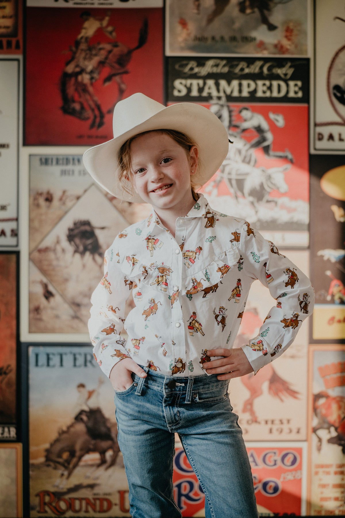 Girls Wrangler Rodeo Print Ruffle Accented Pearl Snap (4/5T to 10/12)