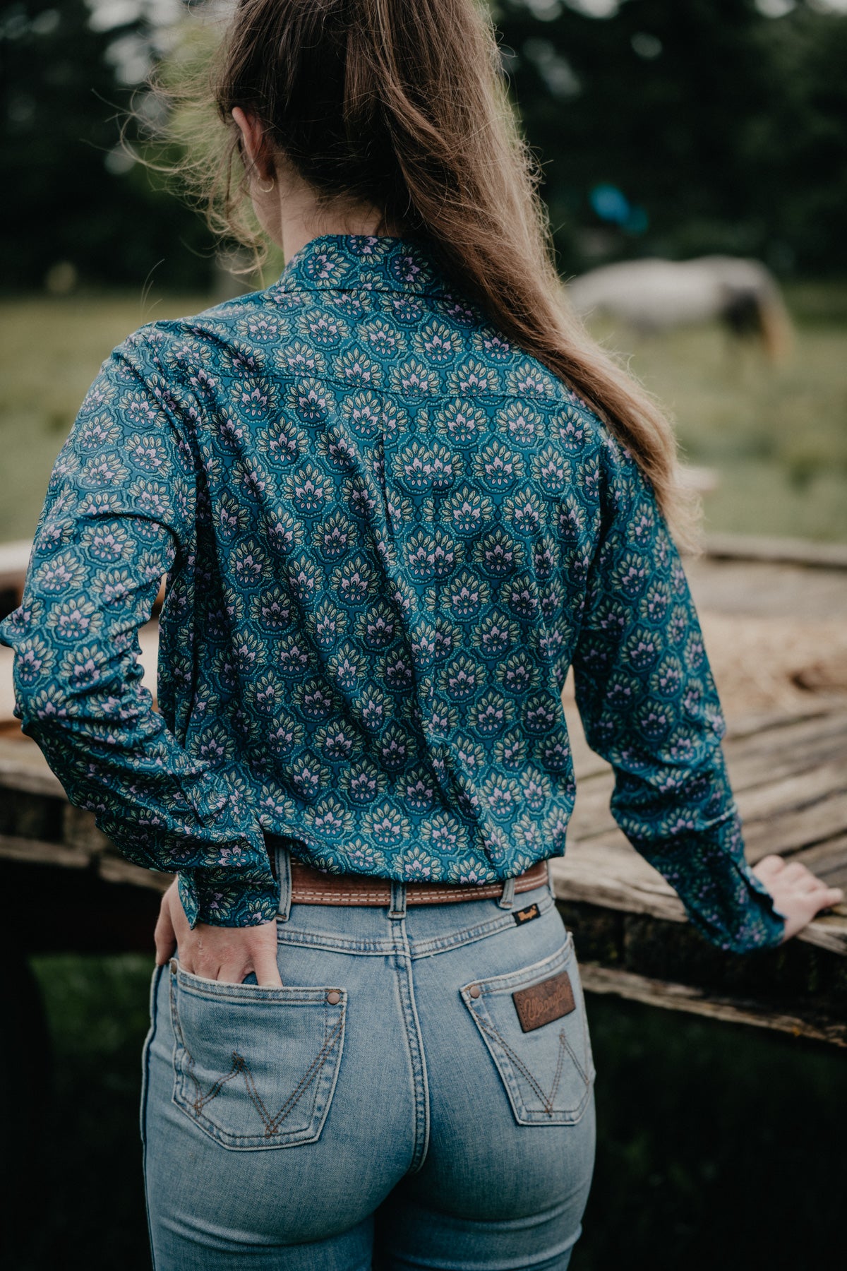 'Hyacinth' Women's CINCH Arenaflex Teal Flower Button Up (XS - XXL)