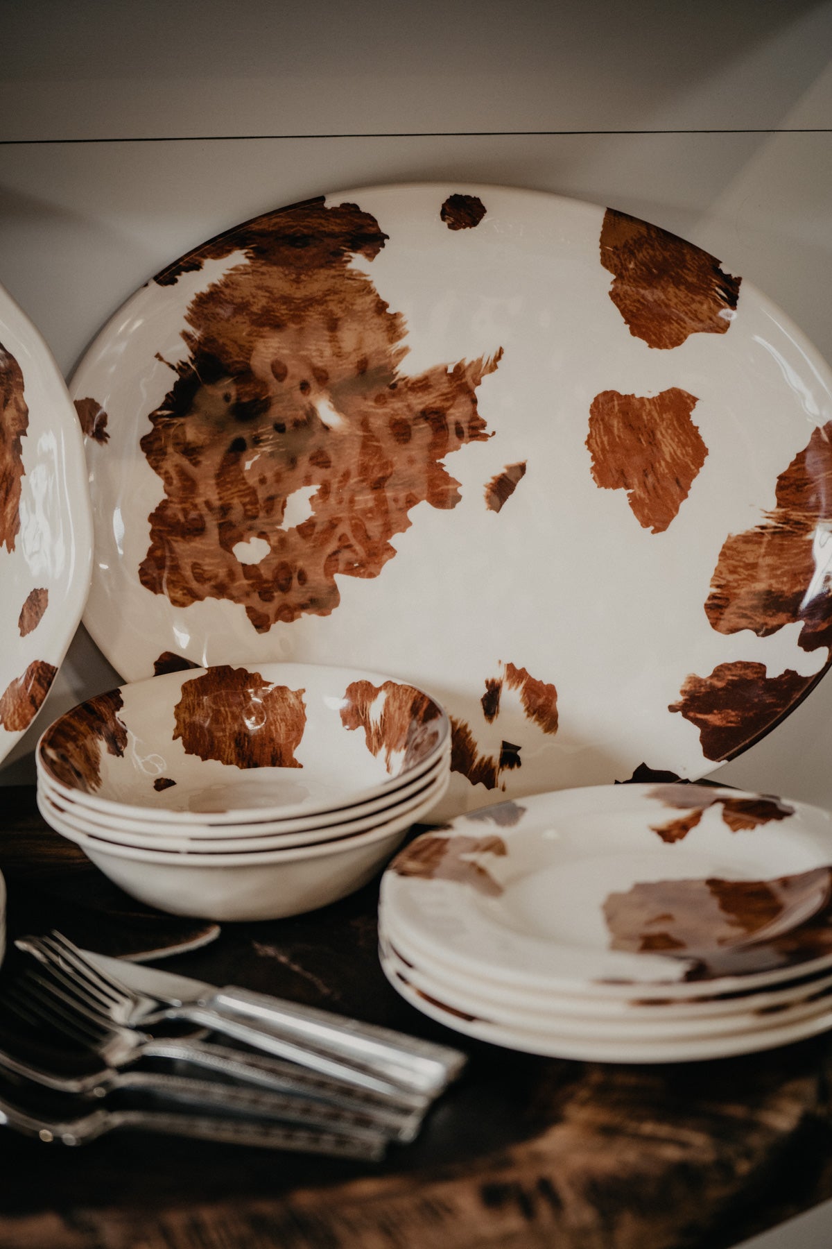 'Cowprint' Melamine 14 PC Dinnerware Set