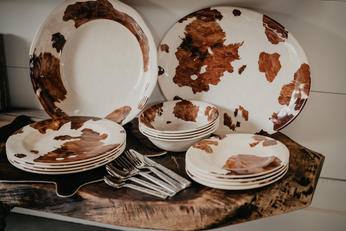 'Cowprint' Melamine 14 PC Dinnerware Set