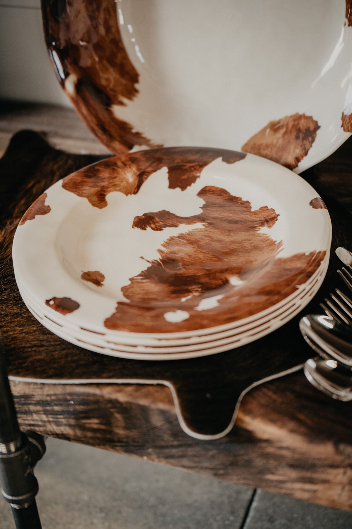'Cowprint' Melamine 14 PC Dinnerware Set