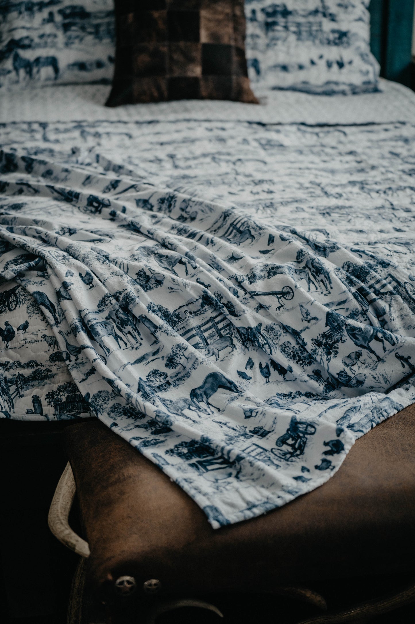 Plush Throw Blanket (2 Prints)