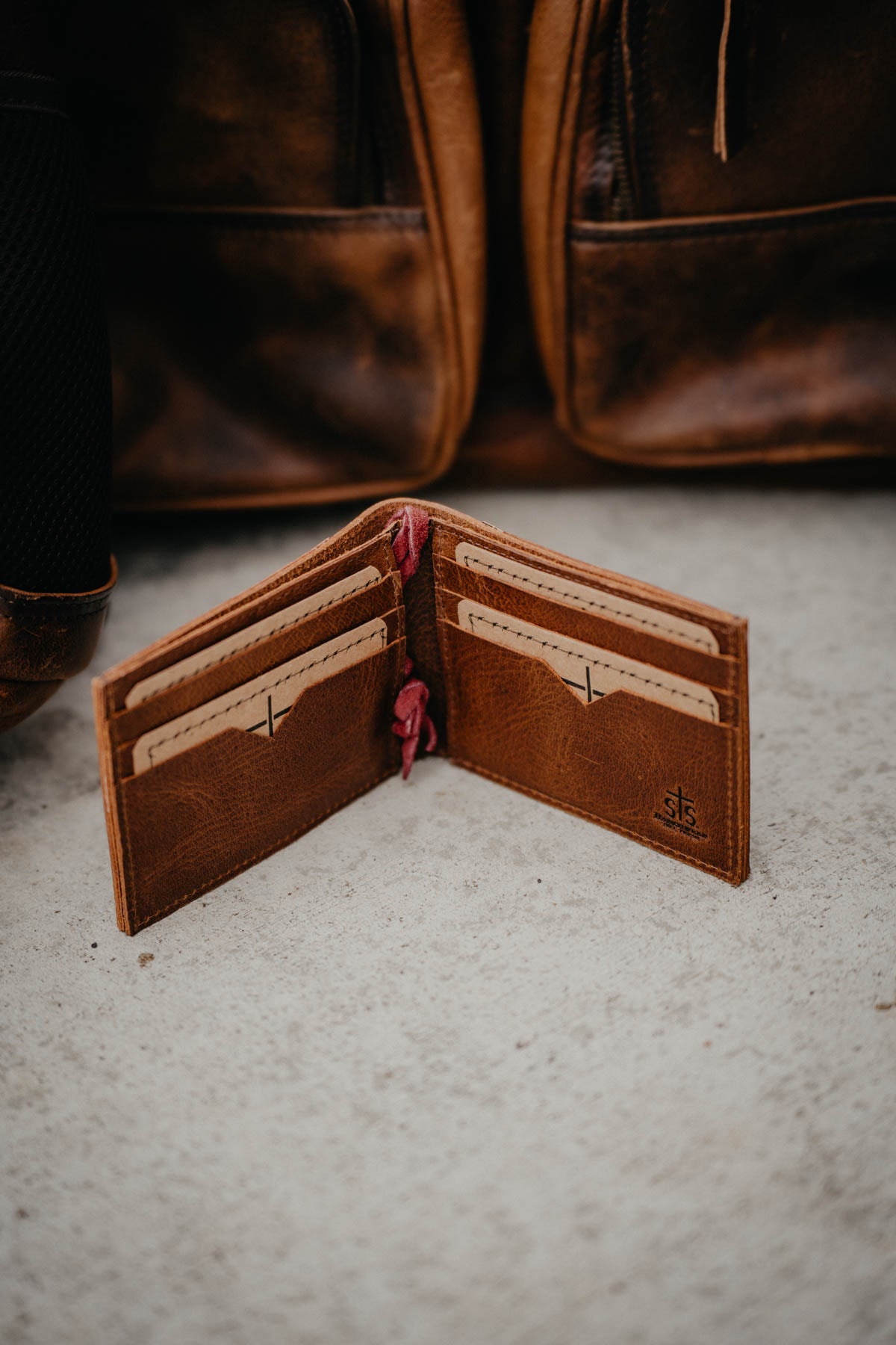 'Tuscan' Men's Leather Bifold II Wallet by STS Ranchwear