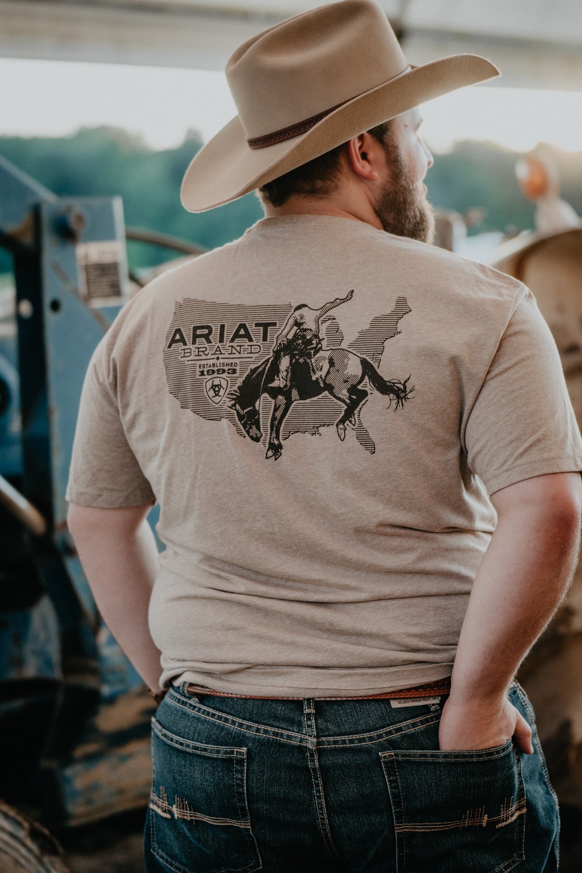 Ariat Men's Oatmeal Heather Bronco Graphic T (S-XXL)