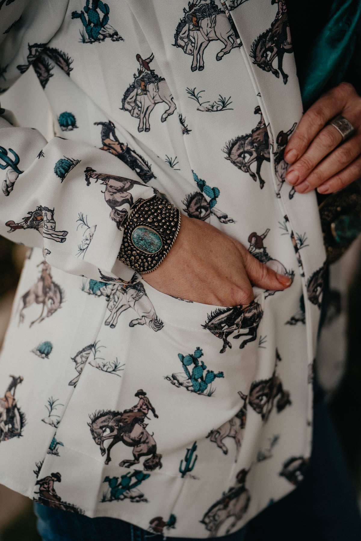 'Cheyenne' Bronc & Cactus Open Front Blazer (S - XL)