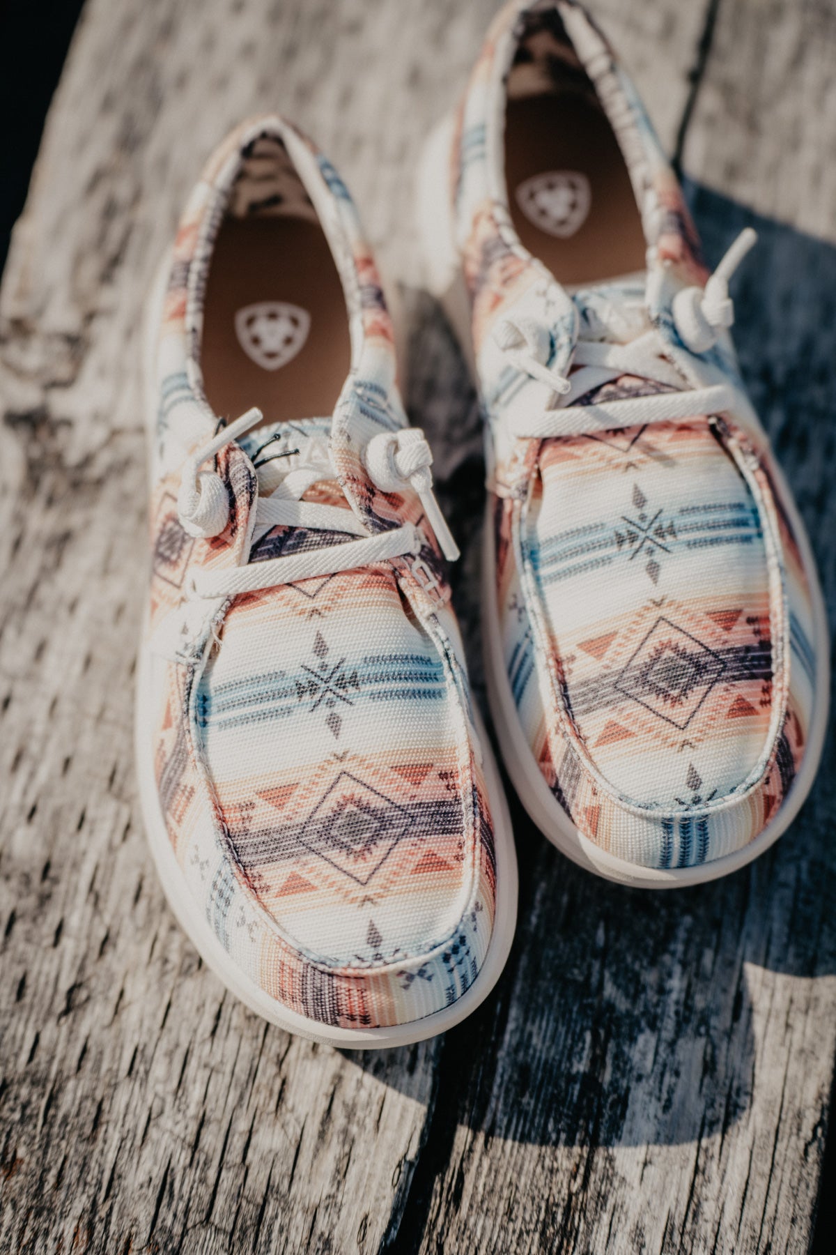 'Southwestern Sunset' Women's Ariat Casual Hilo Shoes (6-11)
