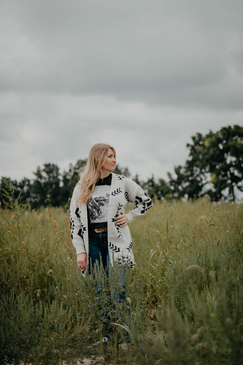 'Whitehorse' Ivory Aztec Cardigan (S-3X)