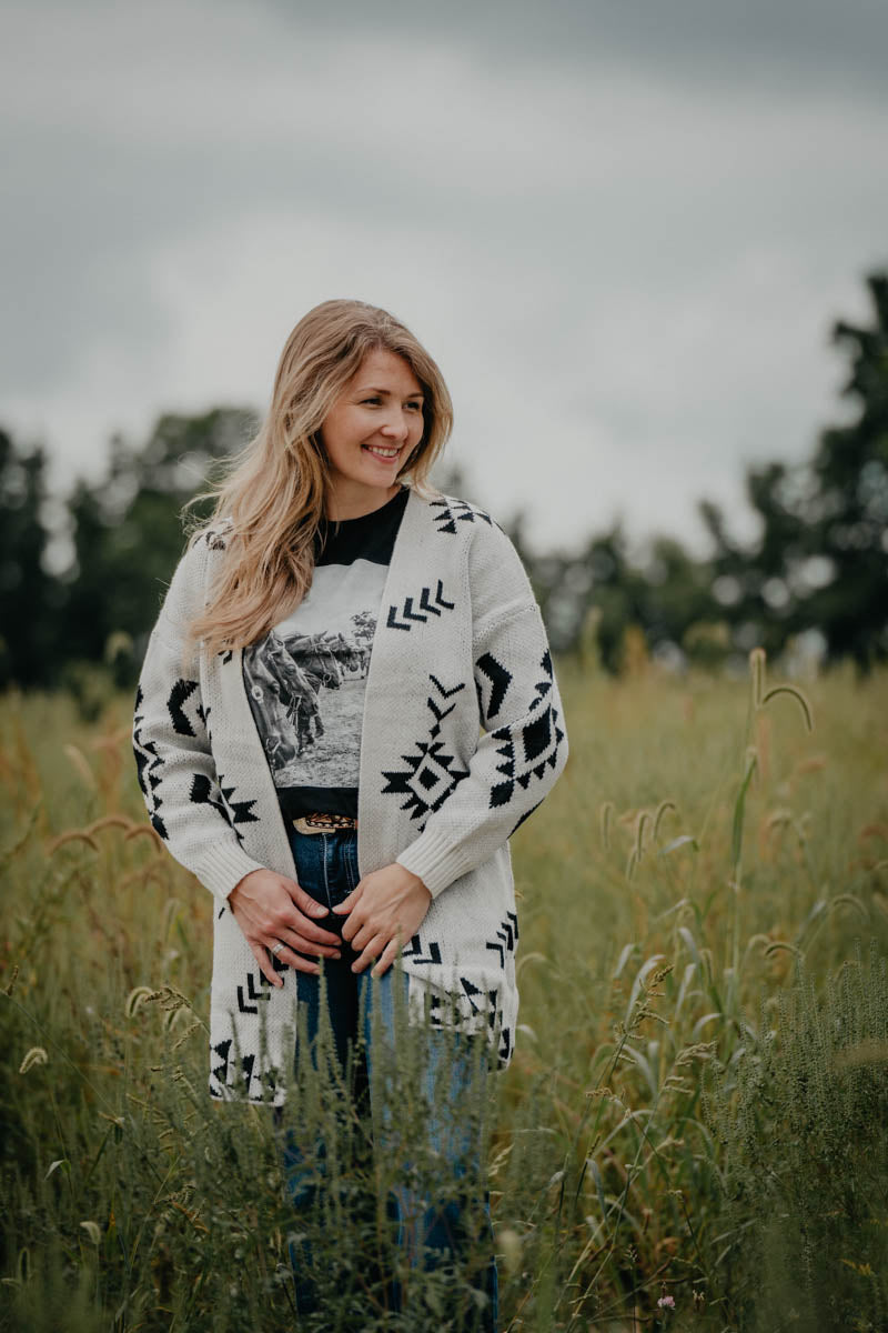 'Whitehorse' Ivory Aztec Cardigan (S-3X)