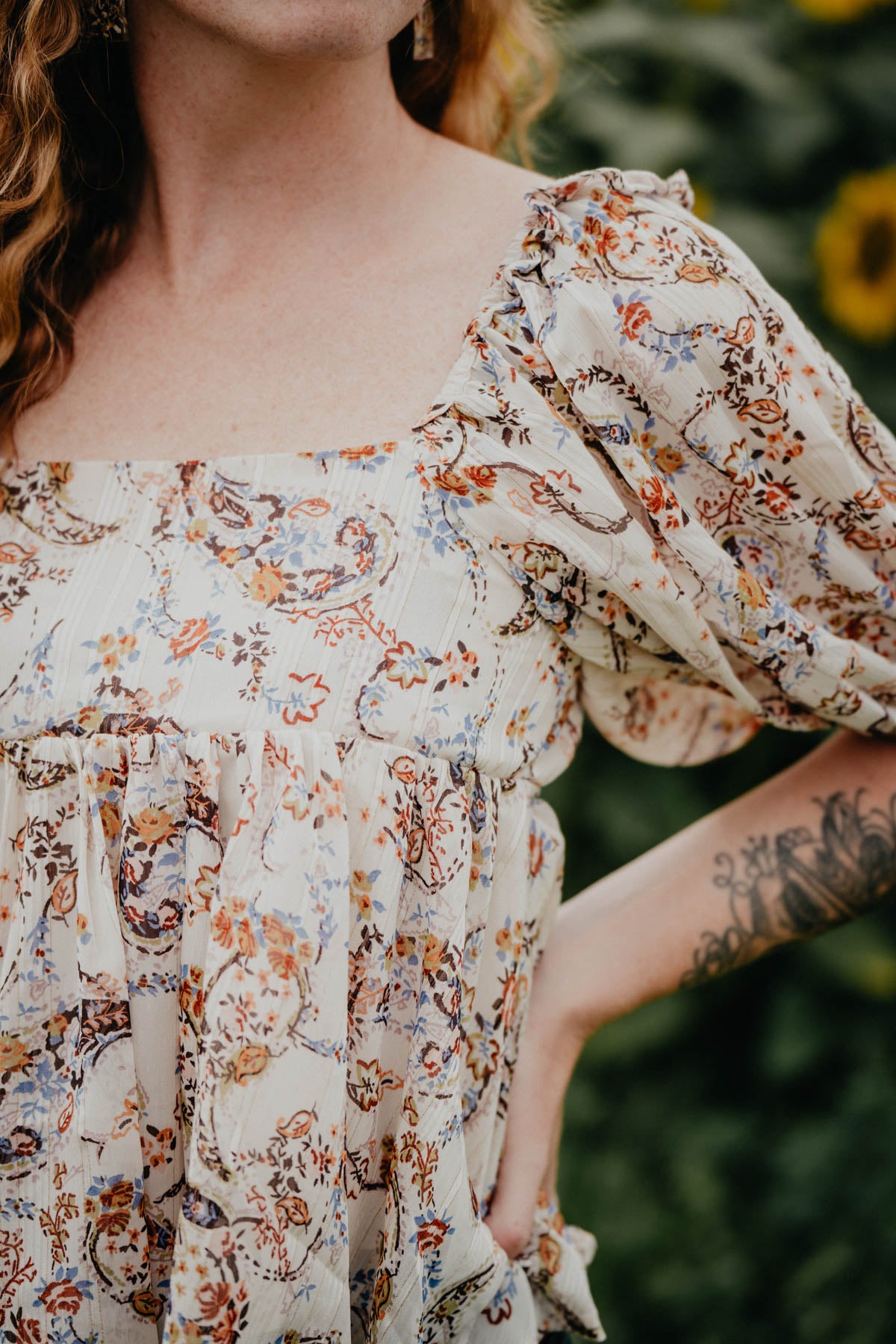 'Sweet Buckeye' Floral Paisley Puff Sleeve Square Neck Blouse (S-L)