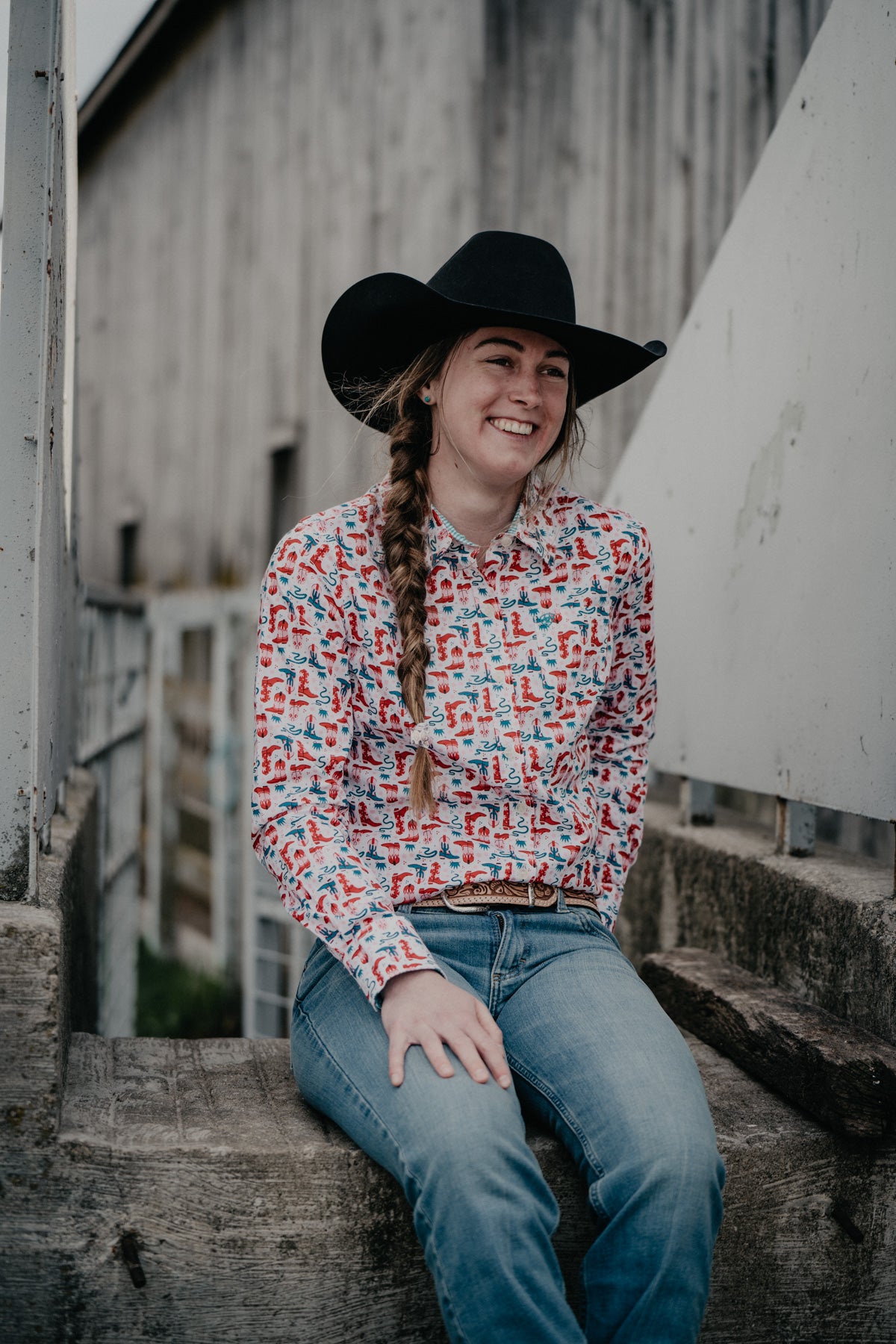 'Blazin' Boots' Women's Ariat Printed Kirby Shirt (XS - XXL)