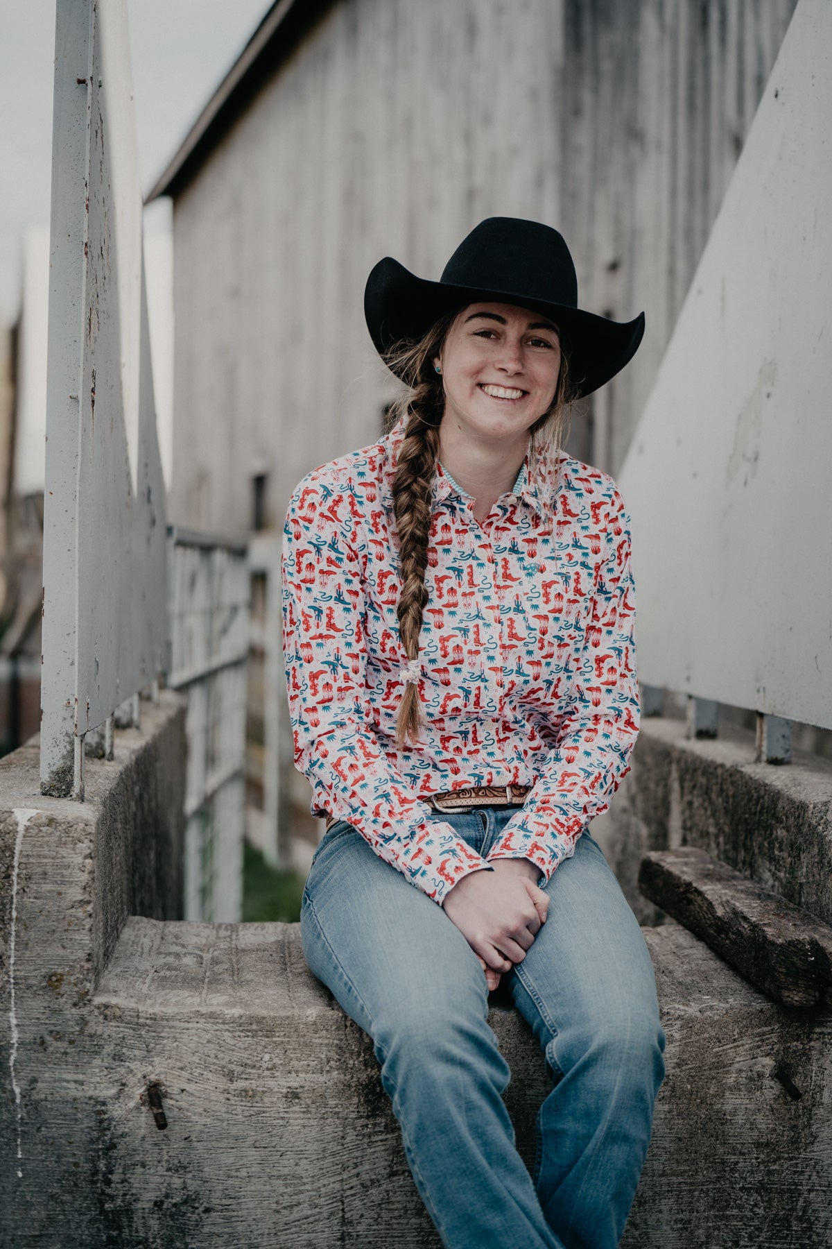 'Blazin' Boots' Women's Ariat Printed Kirby Shirt (XS - XXL)