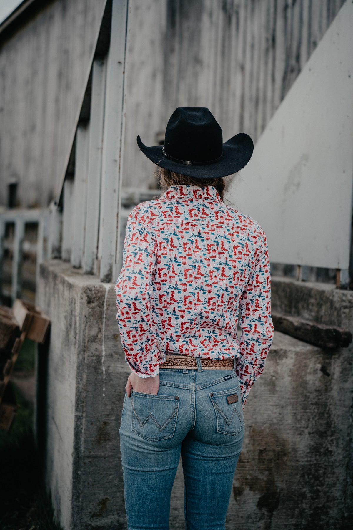 'Blazin' Boots' Women's Ariat Printed Kirby Shirt (XS - XXL)