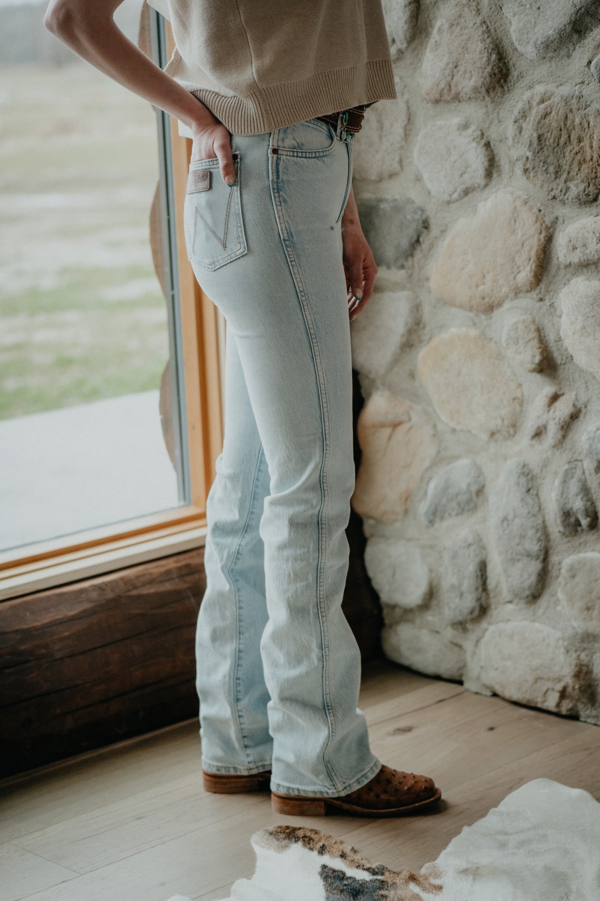 'Selena' Wrangler Bailey Light Wash Slim Bootcut (24-33)