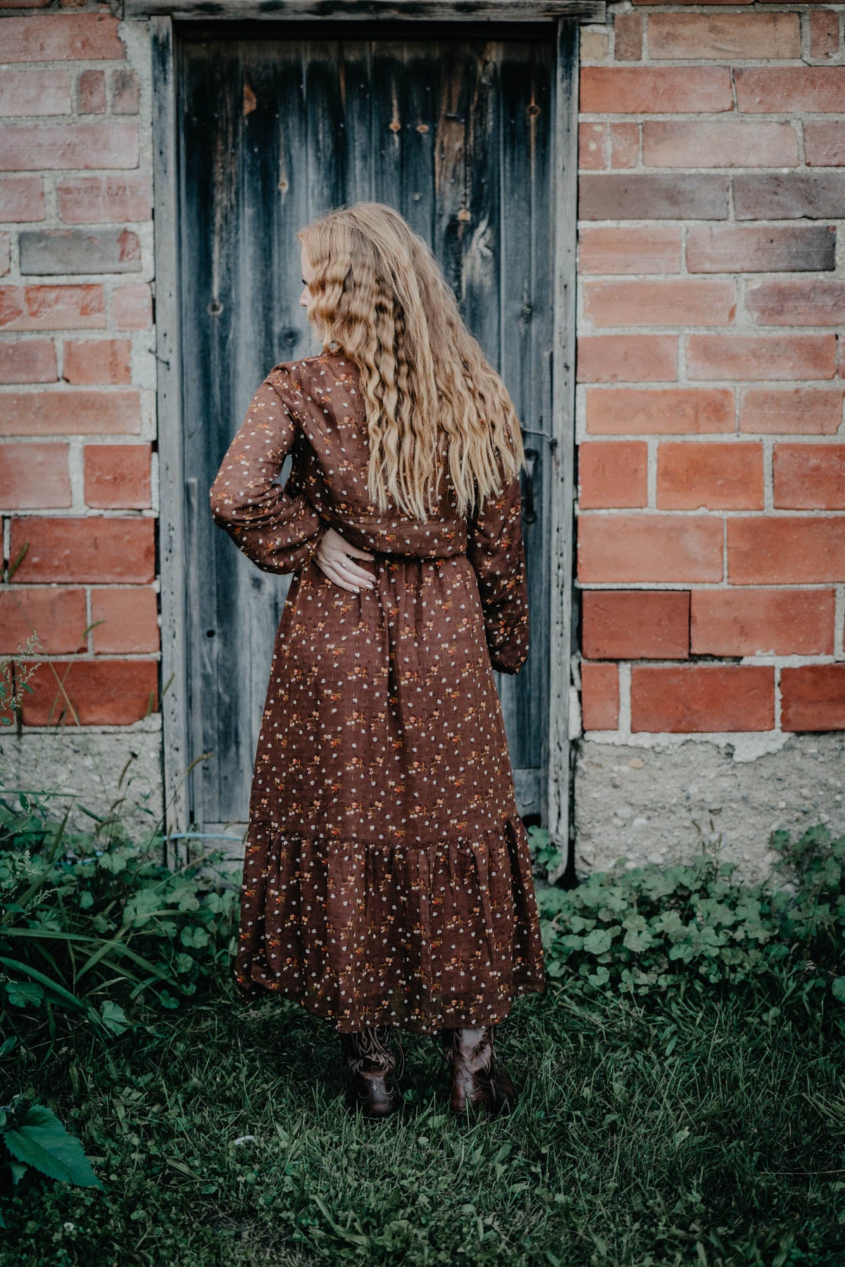 'Forsaken Flats' Floral Printed Mandarin Neck Midi Dress (S-L)