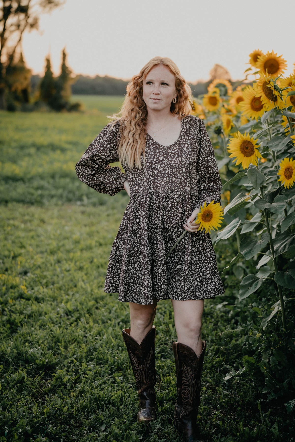 'Devil's River' Corduroy Floral Print Tiered Mini Dress (S-L)