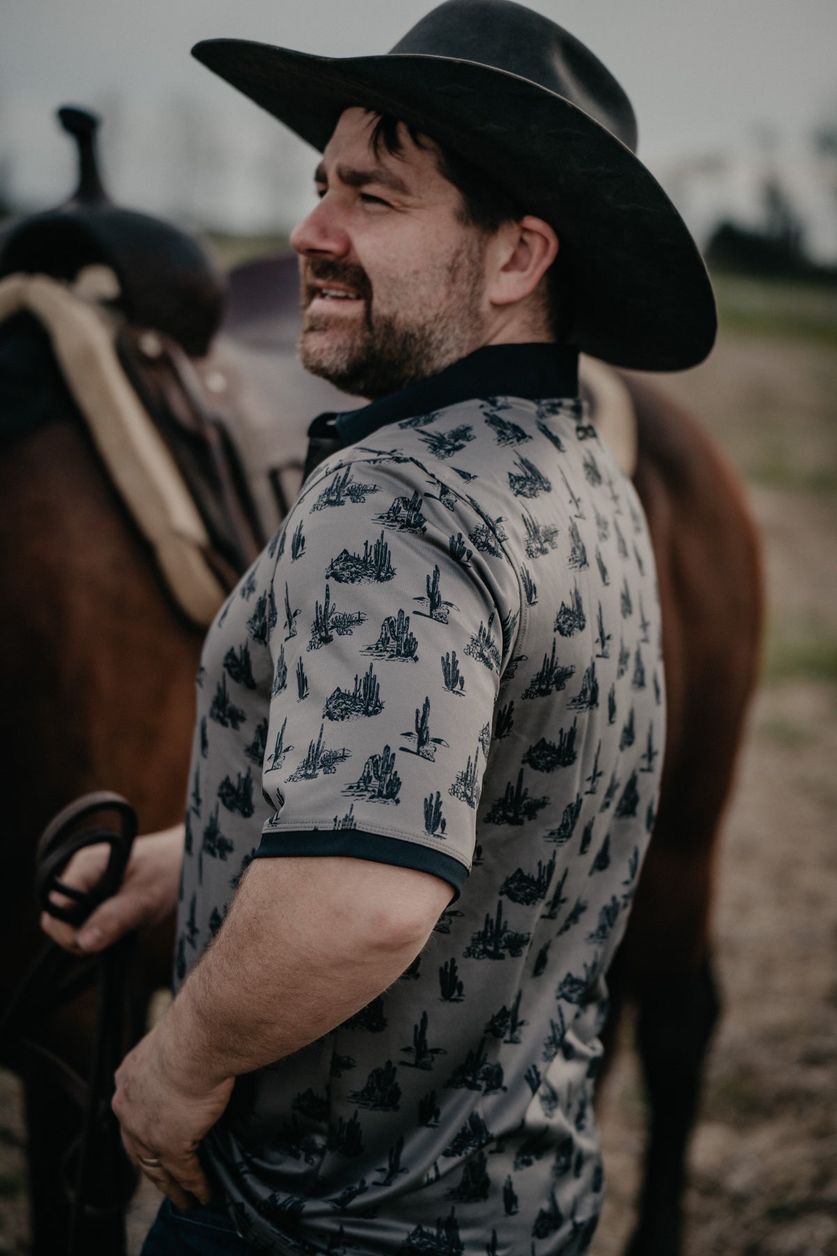CINCH Men's Grey Desert Print Arenaflex Polo