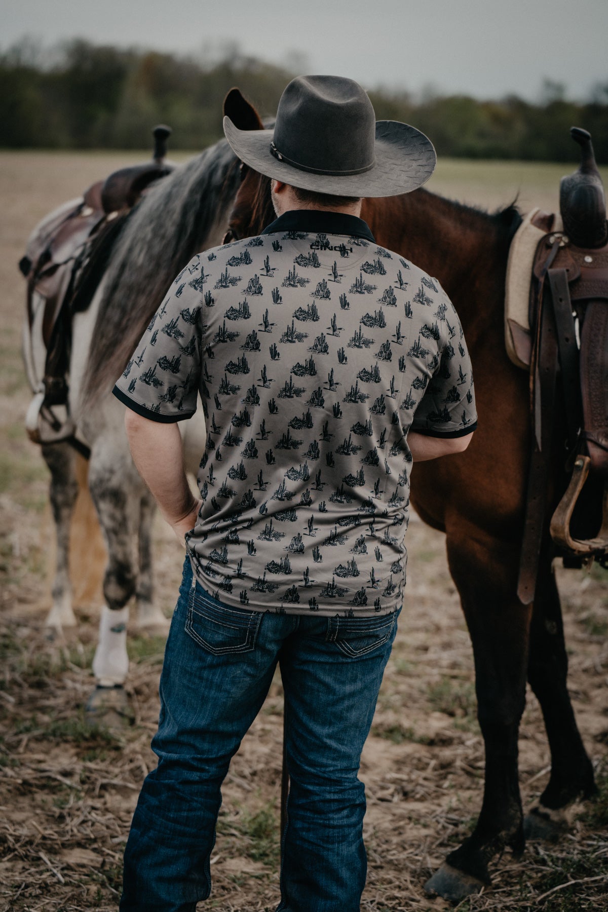 CINCH Men's Grey Desert Print Arenaflex Polo