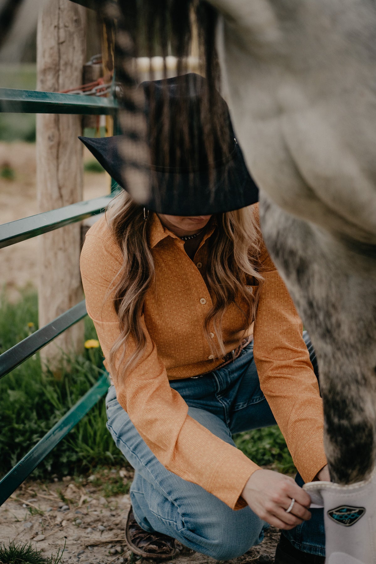'Gold Butte' Women's CINCH Arenaflex Gold Western Button Up (1 XS & L Only)