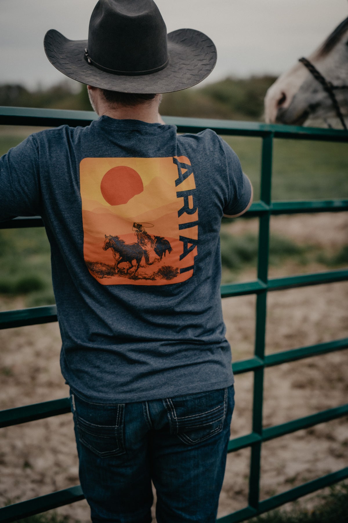 Ariat Men's 'Mustang Fever' Graphic T