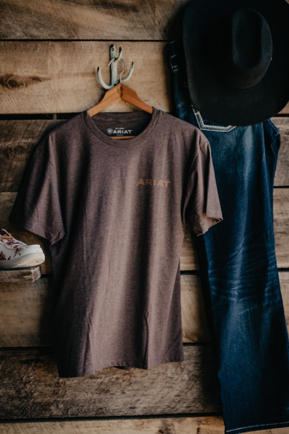 Ariat Men's 'Shield Stitch' Brown Heather Graphic T