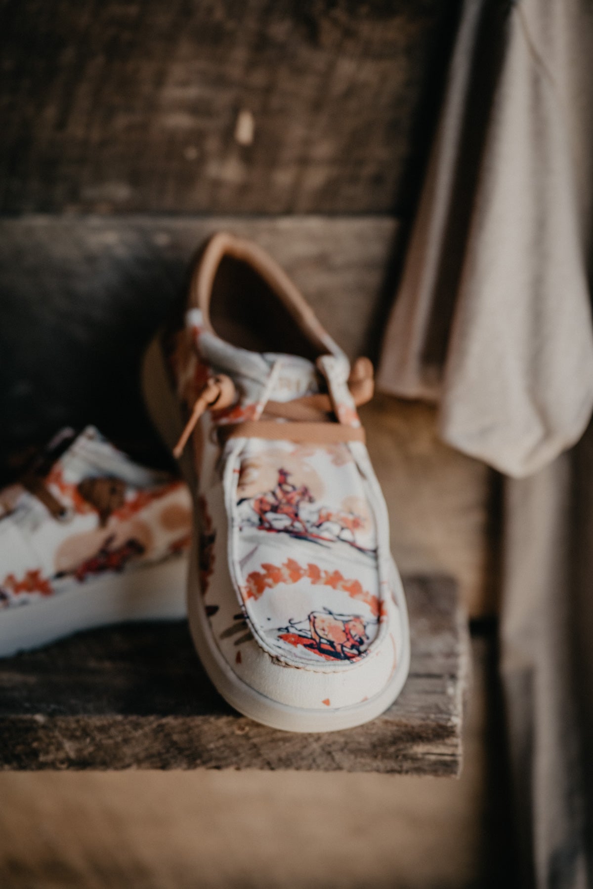 Men's Ariat X Western Aloha Surfing Longhorn Hilo
