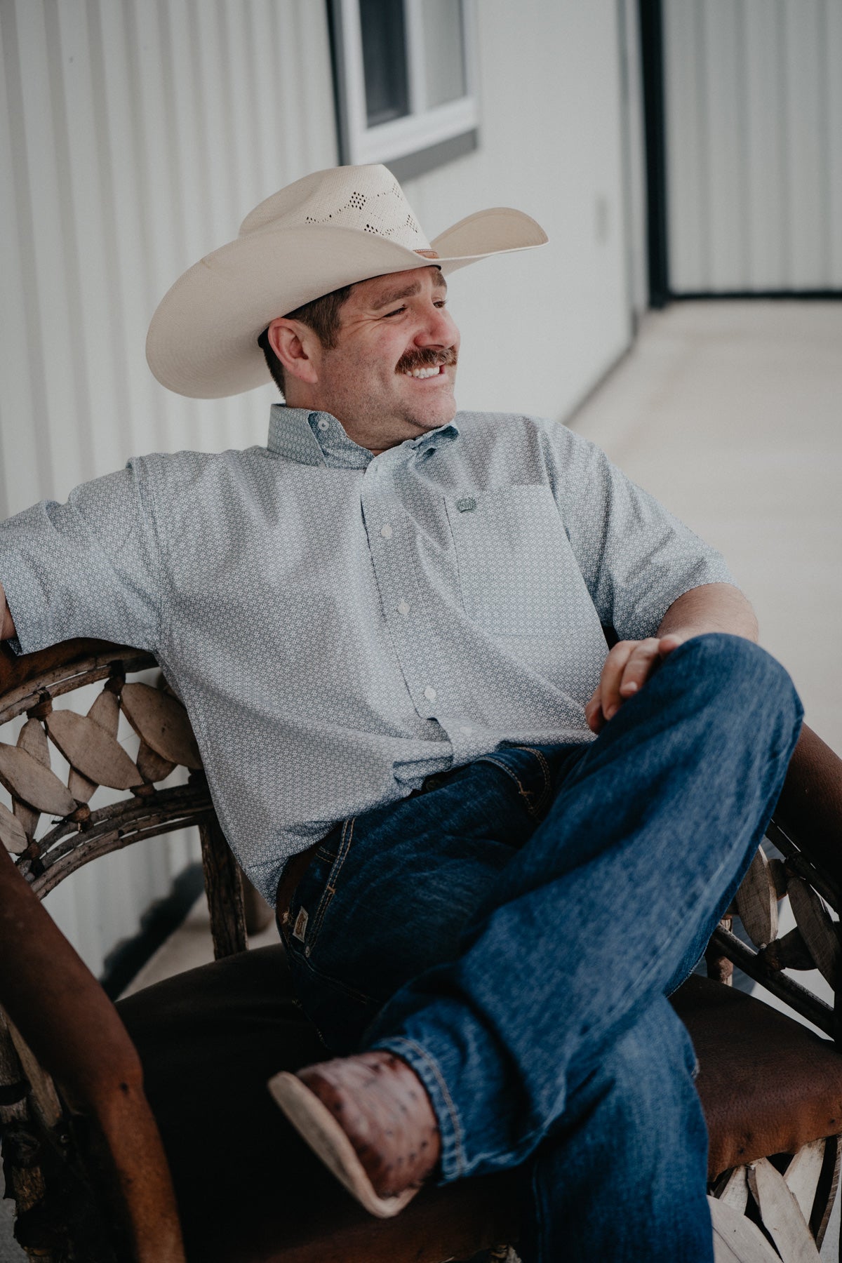 'Eddie' Short Sleeve CINCH Classic Fit Button Up (S-XXL)