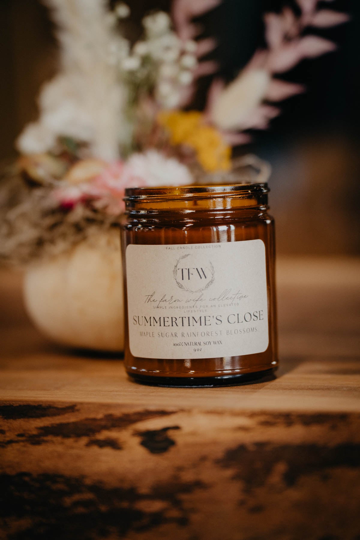 'Summertime's Close' Maple Sugar Rainforest Blossoms Scented Soy Candle (9 oz)