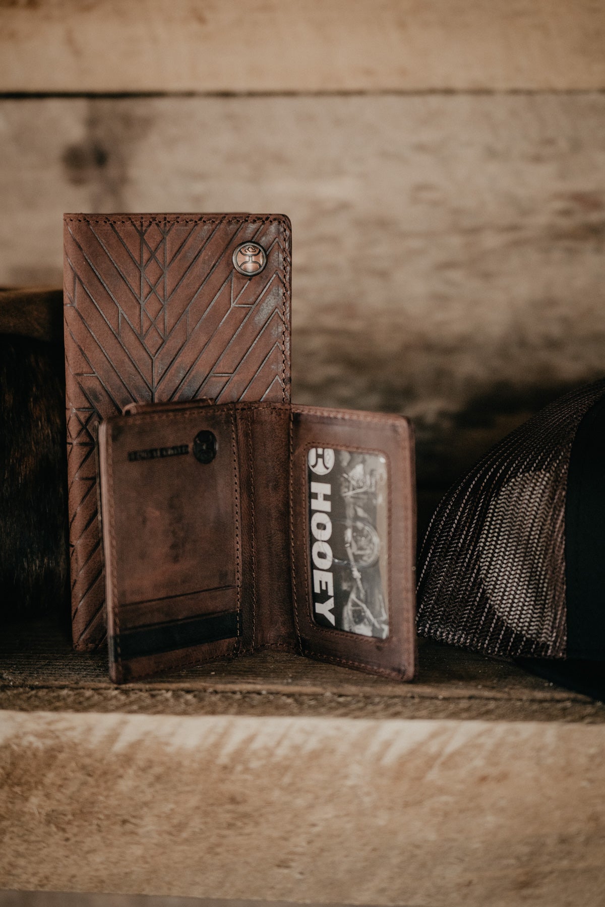 'Austin' Brown Leather Aztec Embossed Bifold Money Clip Wallet