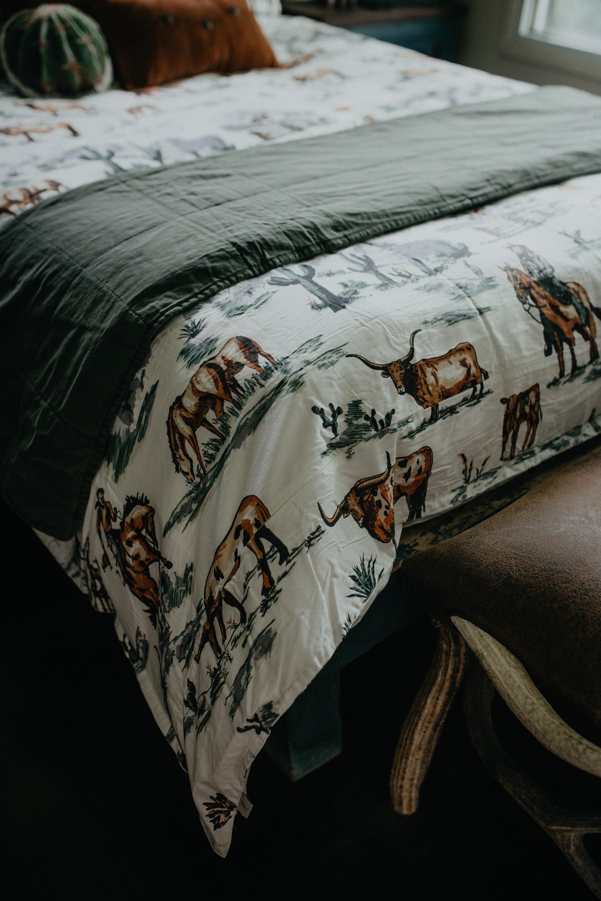 "Ranch Life in Colour' Duvet Cover Set (Queen, King)