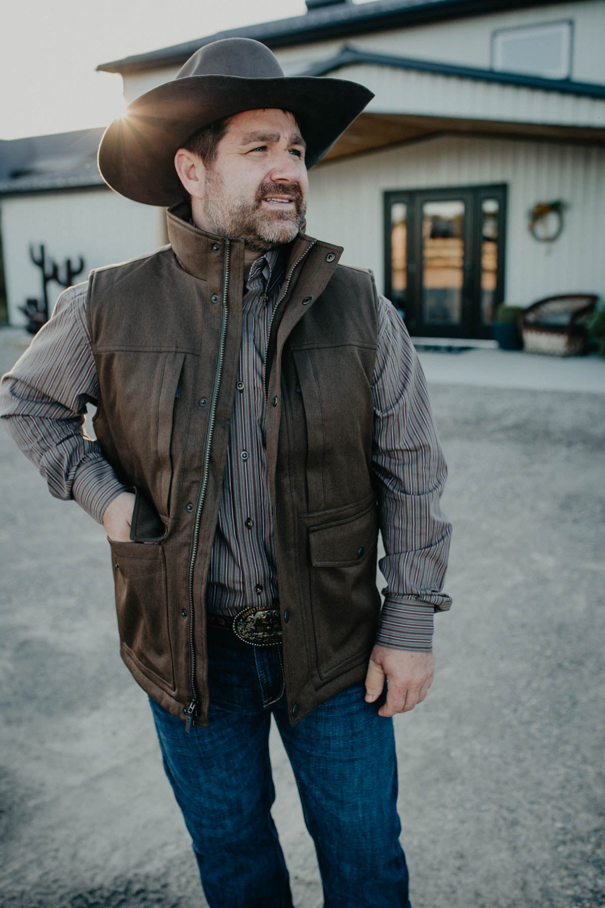 'Abilene' Men's Ariat Brown Vest (S-L)
