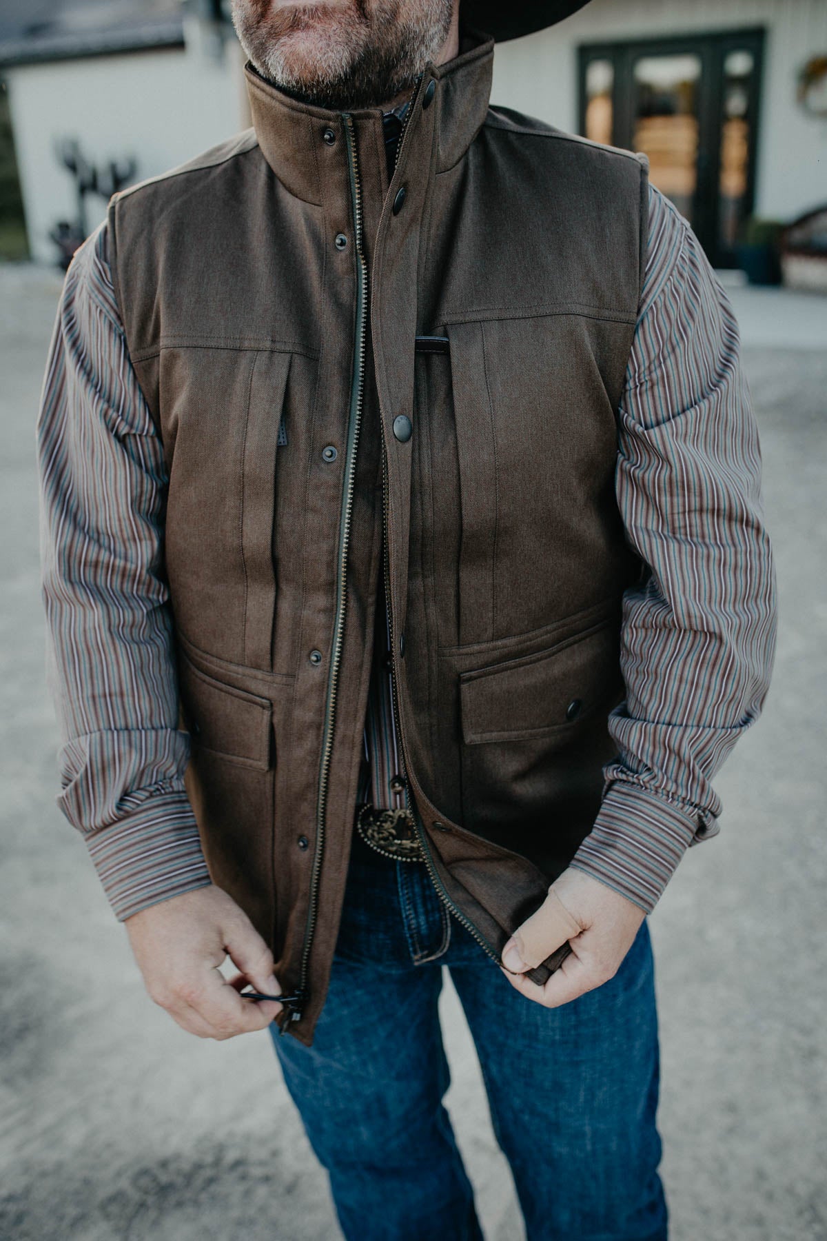 'Abilene' Men's Ariat Brown Vest (S-L)