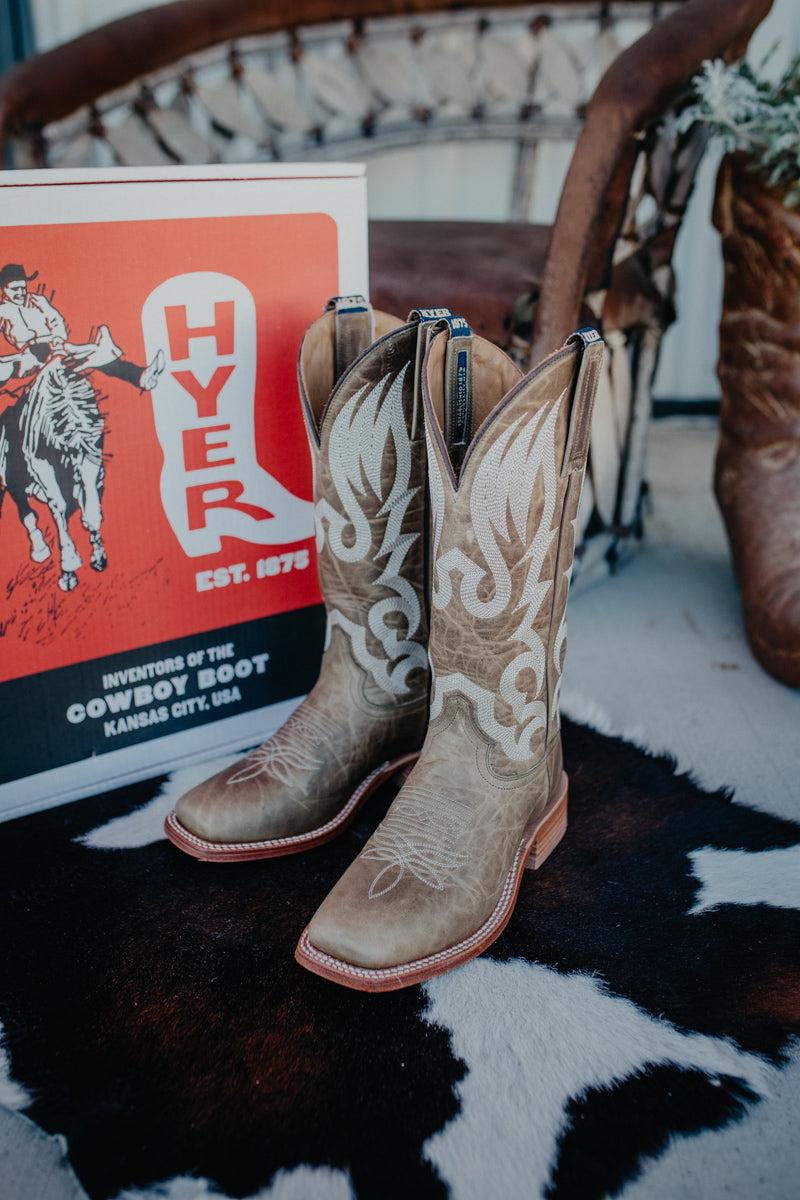 13" 'Augusta' Tan Hyer Women's Cowboy Boots (Sizes 6-11/ B & C Widths)