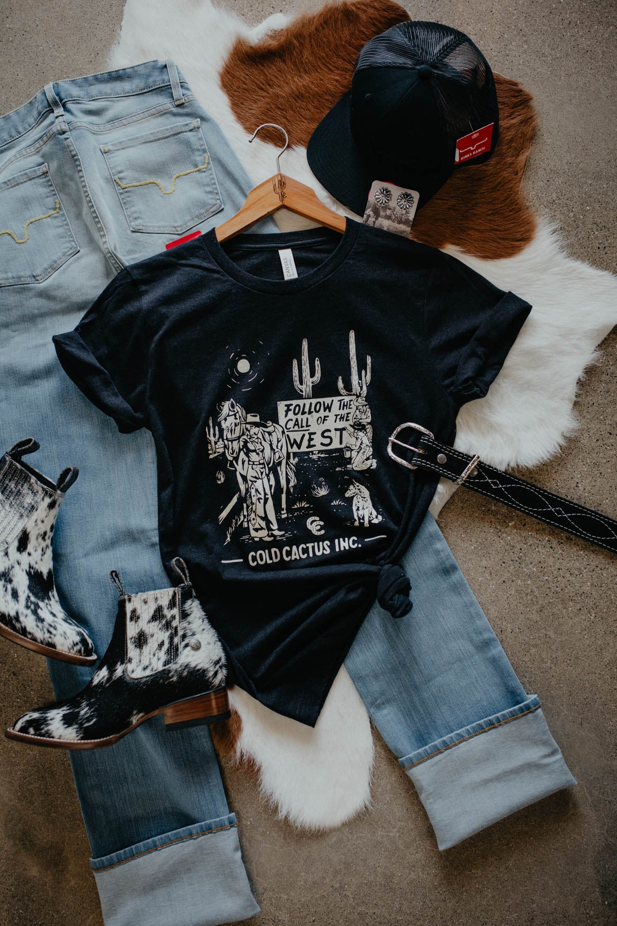 'Follow the Call (Of the West)' Exclusive CC Graphic T (1 XXL)