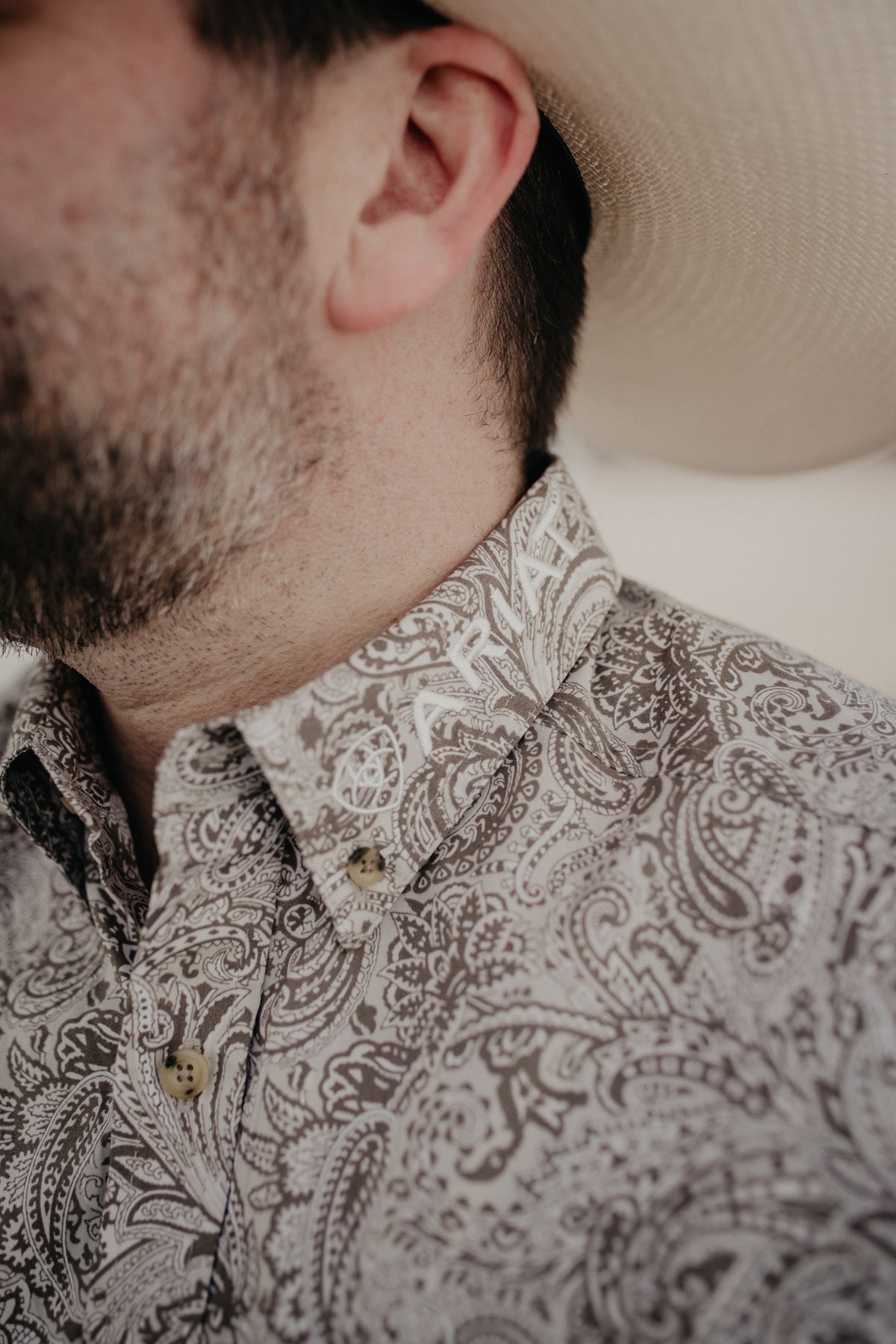 'Kason' Clay and White Paisley Ariat Men's Team Fit Button Down (S-XXL)
