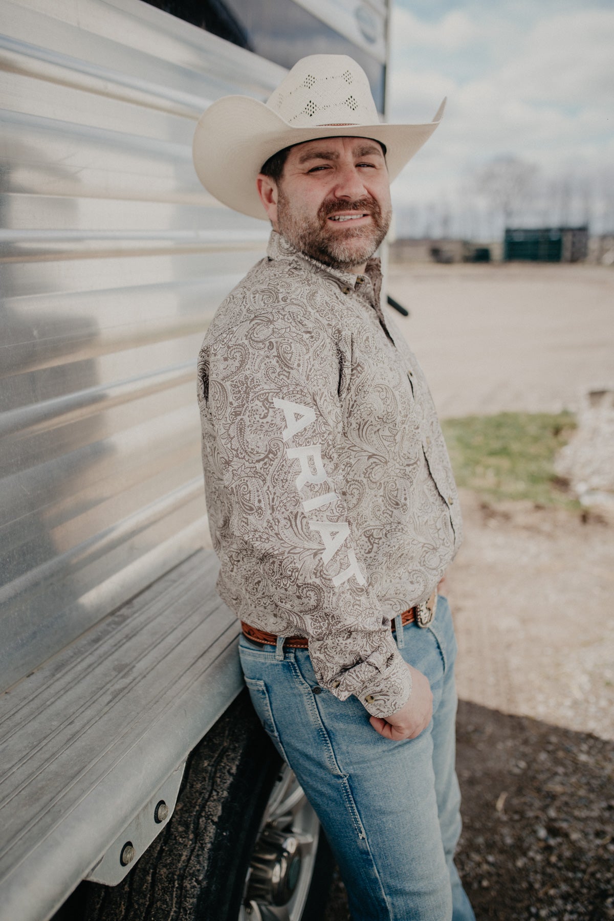 'Kason' Clay and White Paisley Ariat Men's Team Fit Button Down (S-XXL)