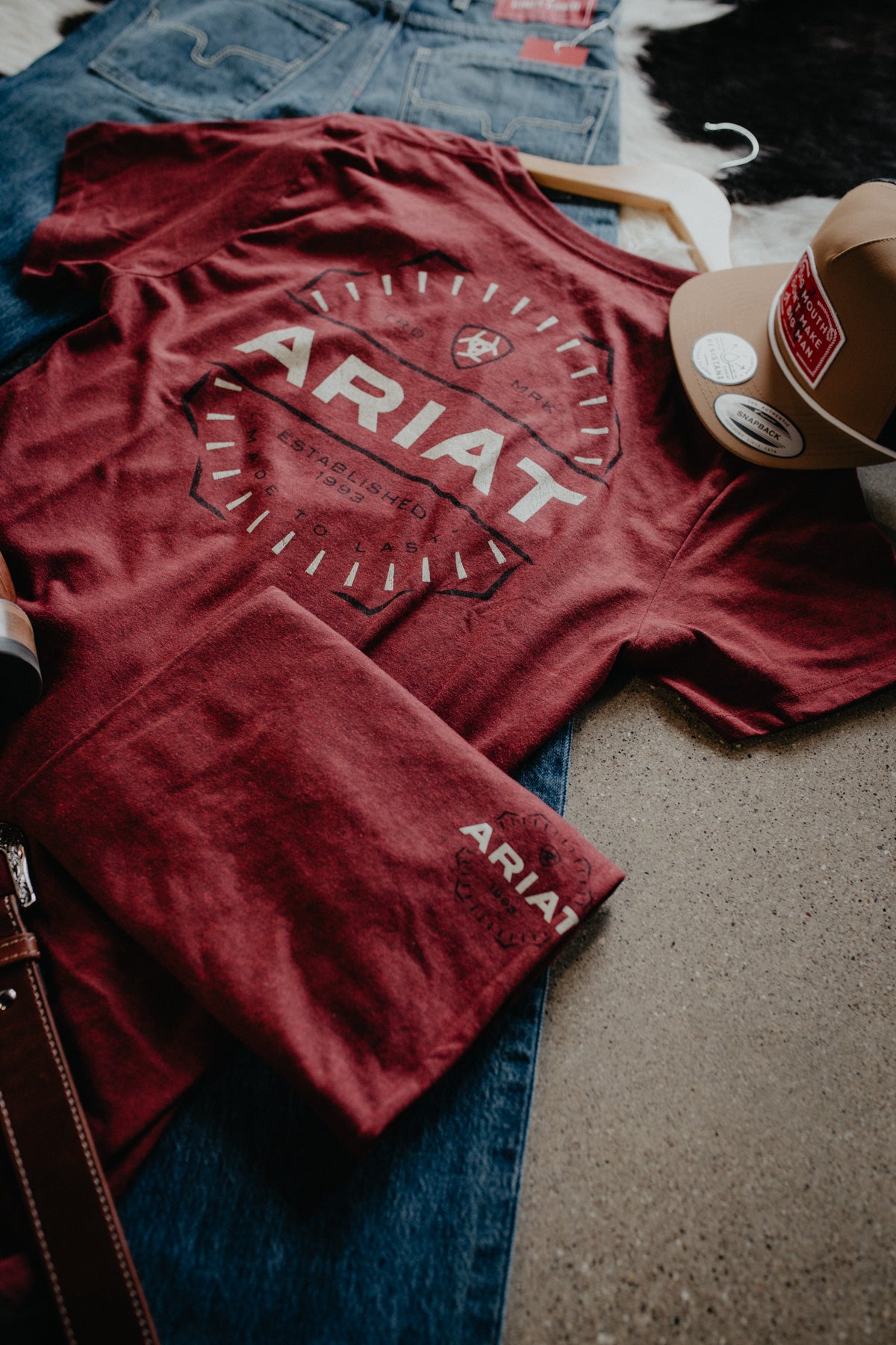 'Easton' Mens Ariat Explorer Classic T-Shirt