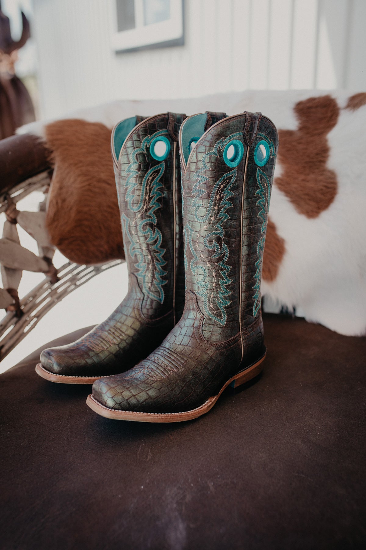 Ariat Futurity Boon Cowboy Boot with Embossed Croc Design & Teal Stitching (6-10)