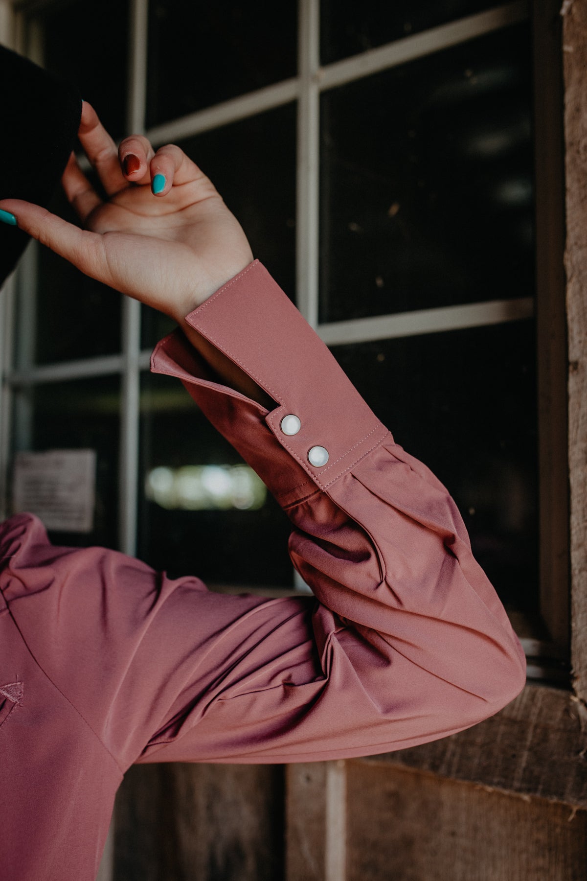 'Margaret' Long Sleeve Wine Pearl Snap (S-XL)