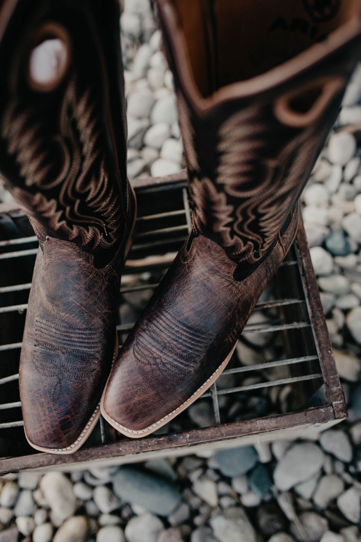 Men's Ariat 'Ringer' Cowboy Boots (8.5EE & 11EE ONLY) {Dusted Wheat}