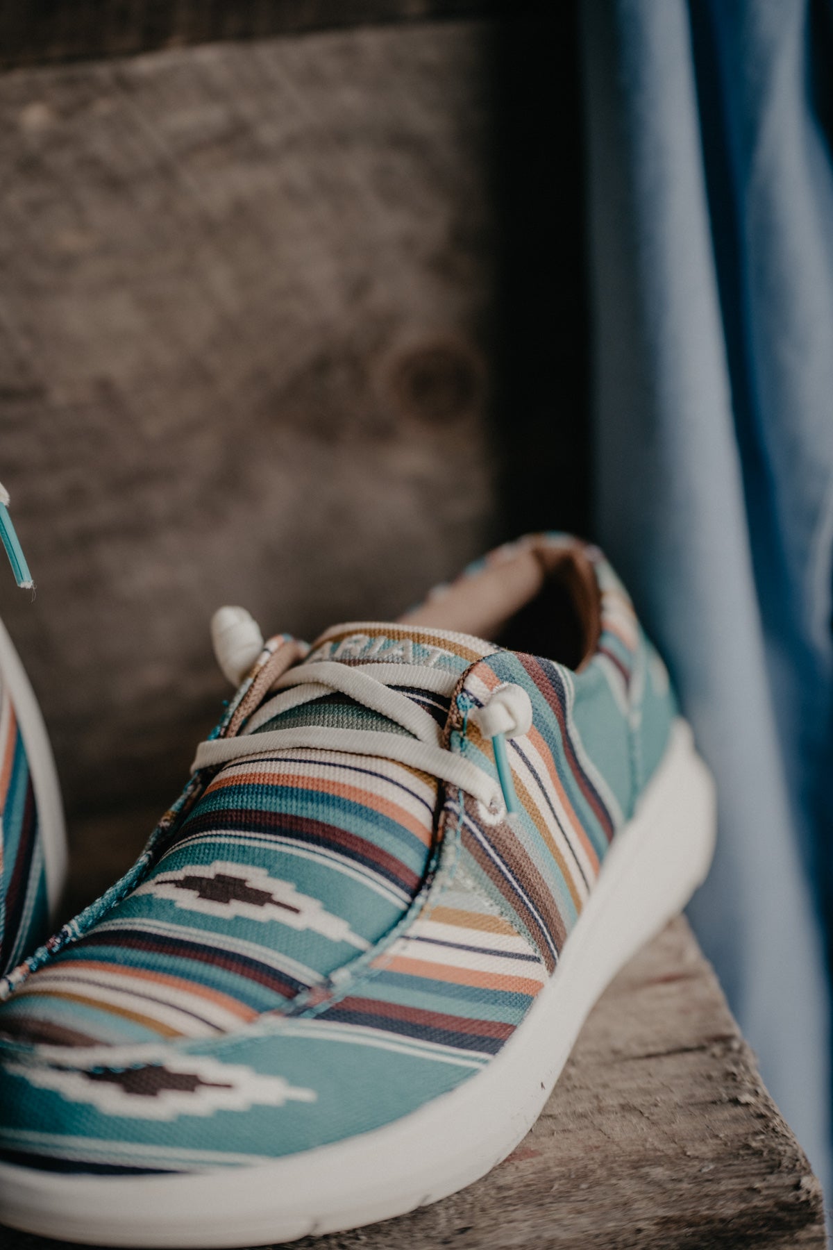 Serape Ariat Hilo Shoes