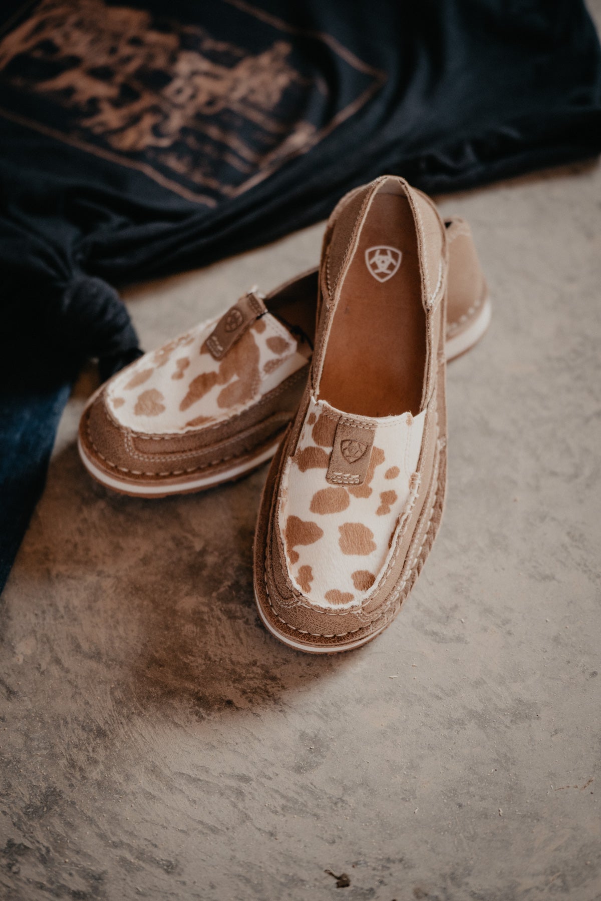 Tan & White Cowprint Ariat Leather Cruiser Shoes