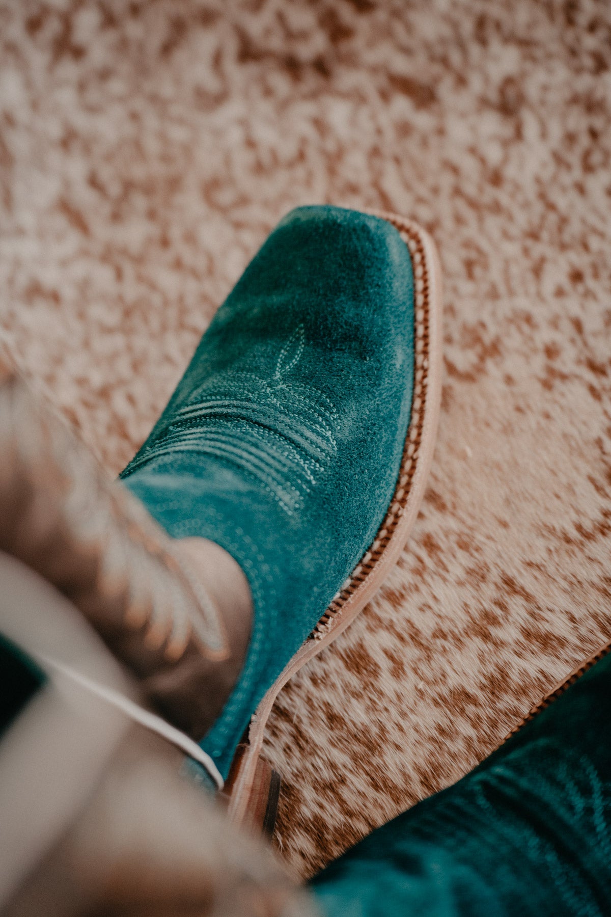 Futurity Boon Western Boot by Ariat (Turquoise Rough Out & Gold)